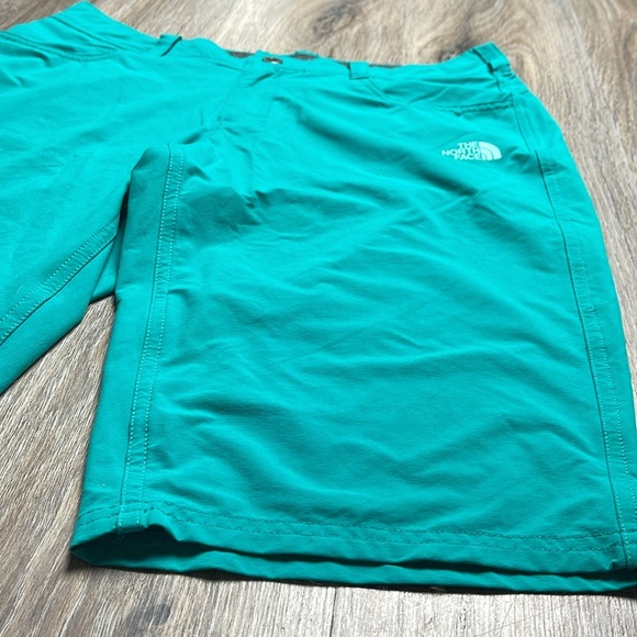 The North Face Nylon Bermuda Shorts Size 8 - Picture 6 of 15